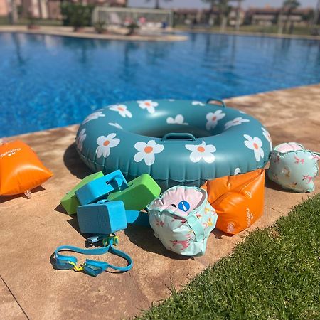 Mini-Villa Situee Dans Une Residence Prestigia A Marrakech, Avec Une Vue Sur La Piscine Et Le Golf Une Securite 24H Sur 24 Et Une Proximite Ideale De L Aeroport 5 Minutes C Est Une Offre Parfaite Pour Des Vacances มาร์ราเกช ภายนอก รูปภาพ