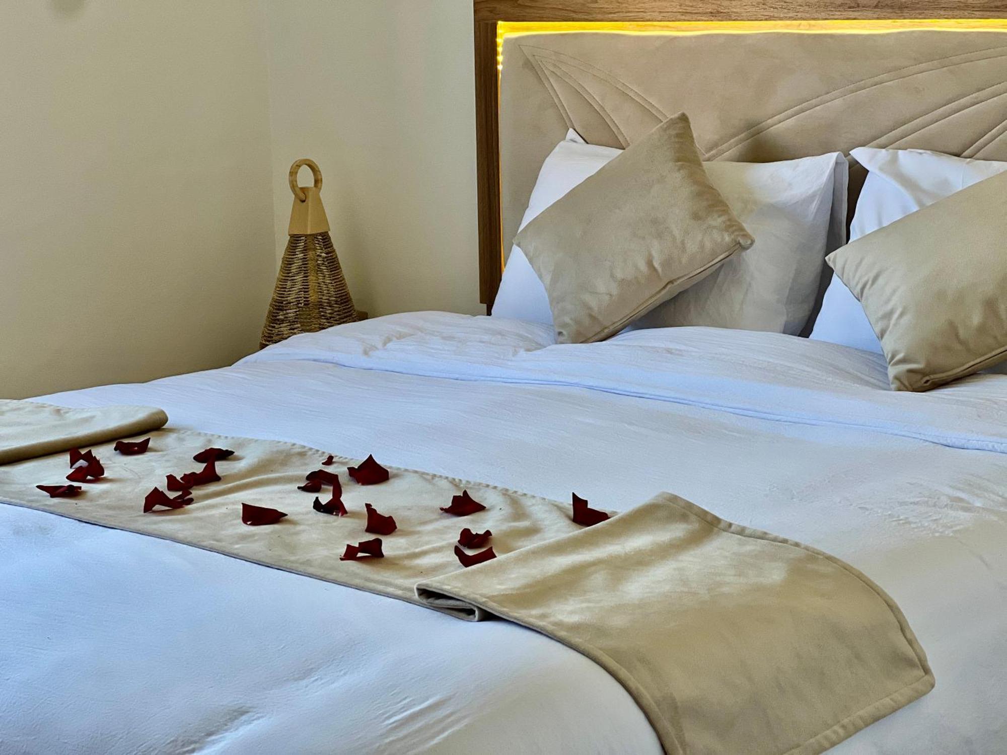 Mini-Villa Situee Dans Une Residence Prestigia A Marrakech, Avec Une Vue Sur La Piscine Et Le Golf Une Securite 24H Sur 24 Et Une Proximite Ideale De L Aeroport 5 Minutes C Est Une Offre Parfaite Pour Des Vacances มาร์ราเกช ภายนอก รูปภาพ