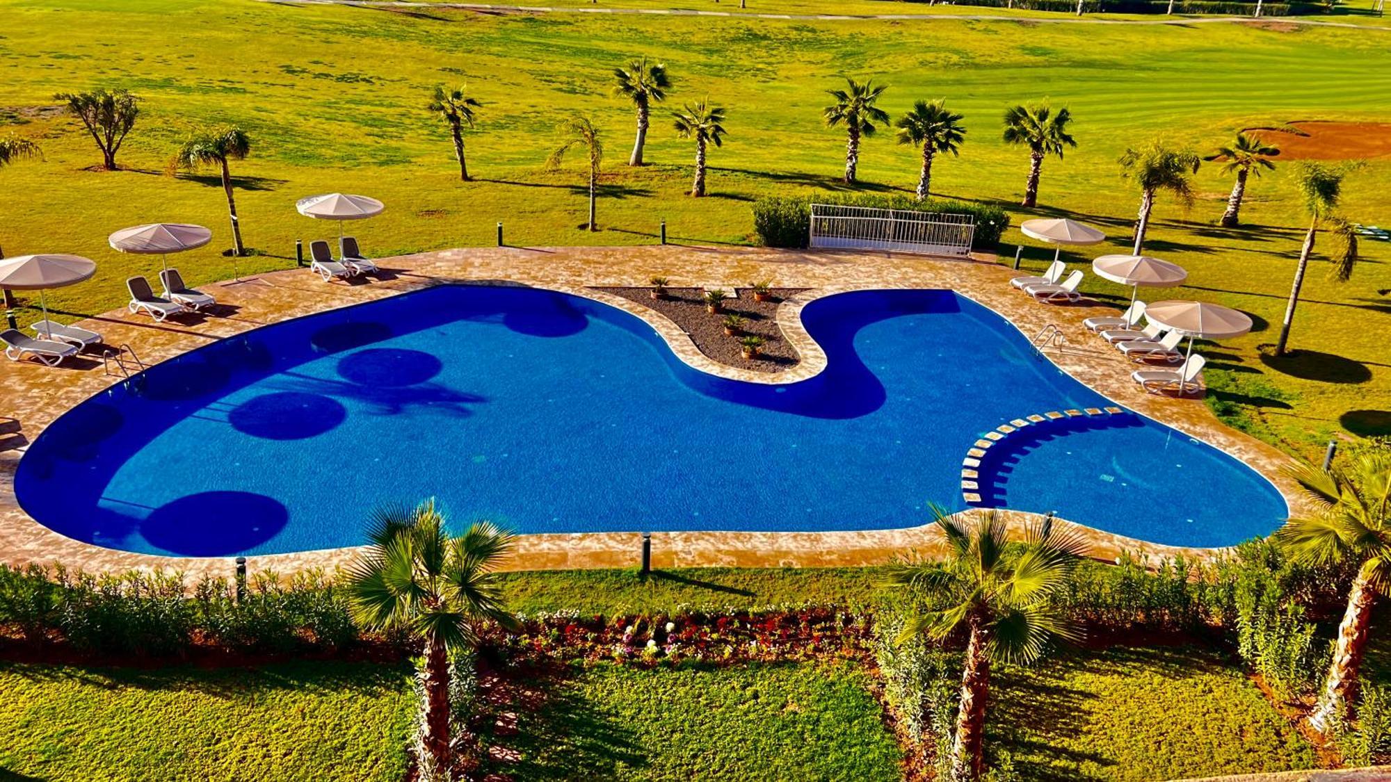 Mini-Villa Situee Dans Une Residence Prestigia A Marrakech, Avec Une Vue Sur La Piscine Et Le Golf Une Securite 24H Sur 24 Et Une Proximite Ideale De L Aeroport 5 Minutes C Est Une Offre Parfaite Pour Des Vacances มาร์ราเกช ภายนอก รูปภาพ